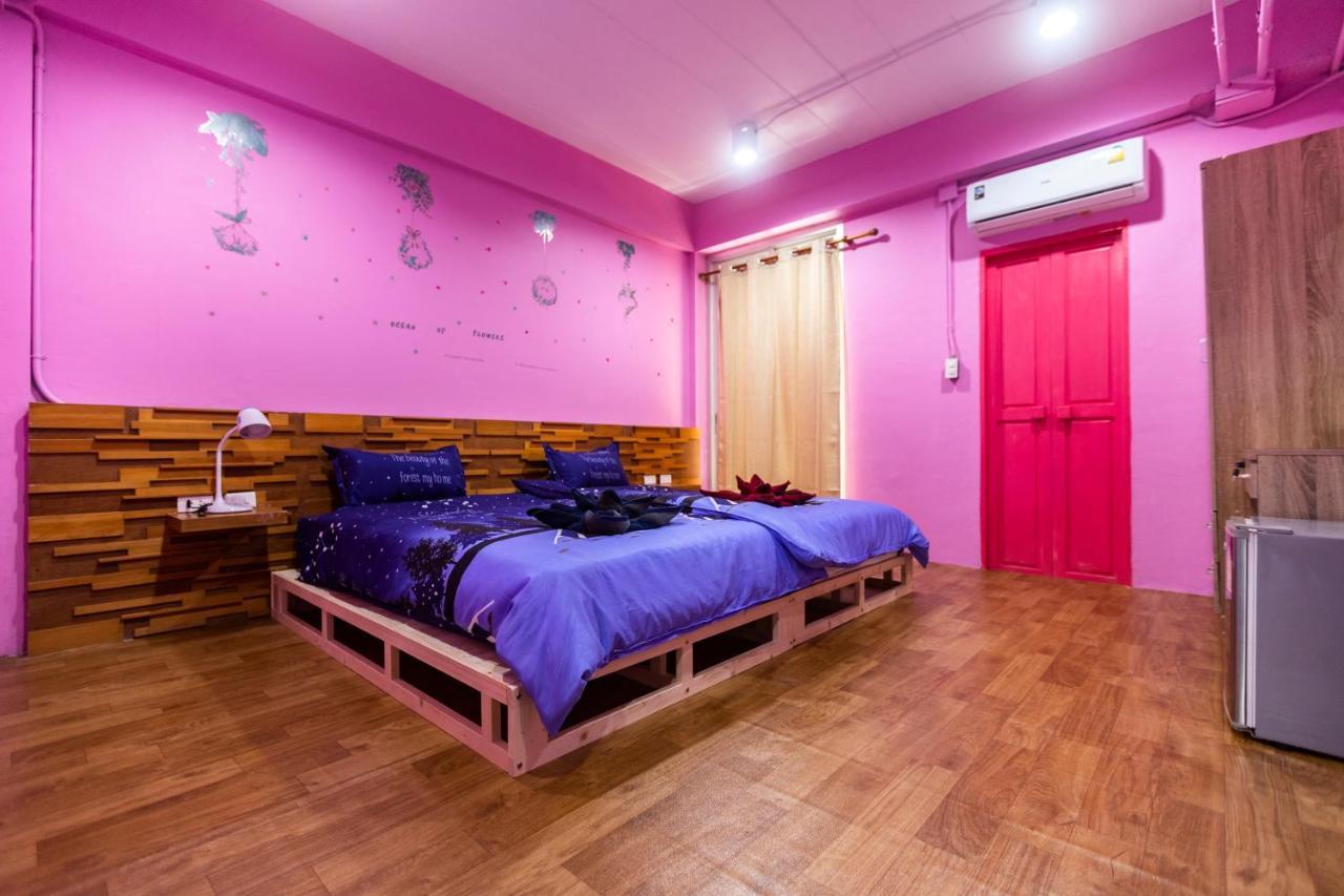 Firefly Phuket Hotel Patong Luaran gambar