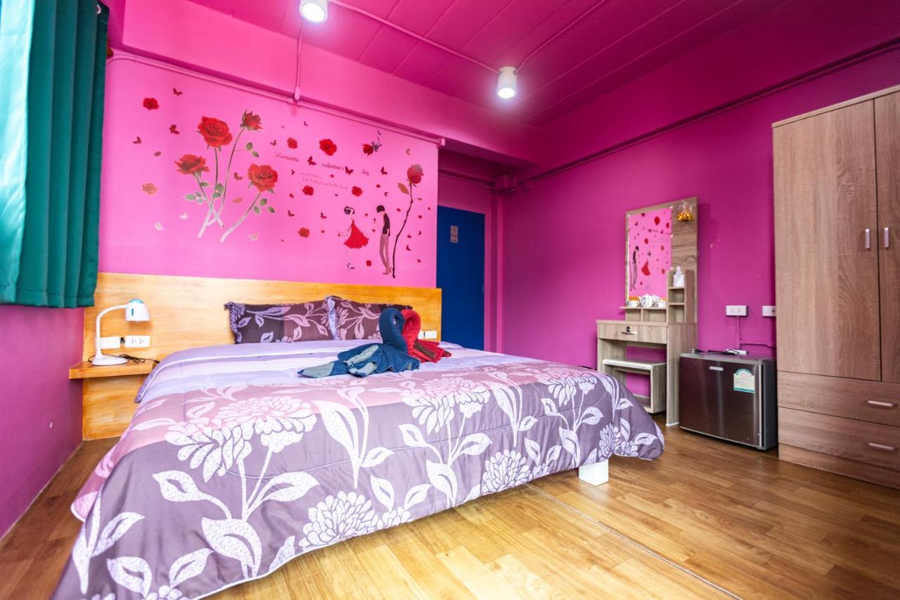 Firefly Phuket Hotel Patong Luaran gambar